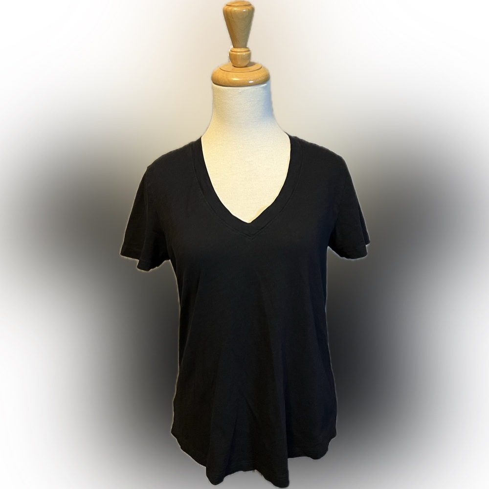 LOFT V-Neck Everyday Black Tee size S